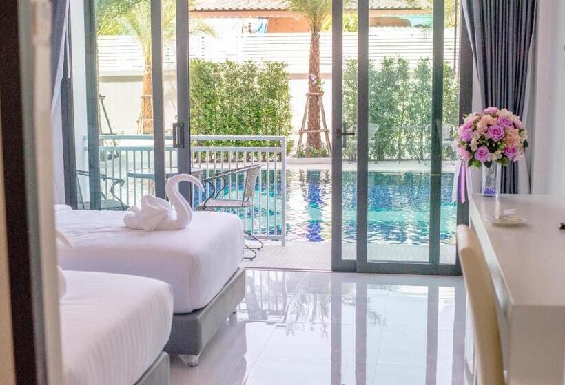 اتاق استاندارد با چشمانداز استخر, Baan Yamoo Ranong