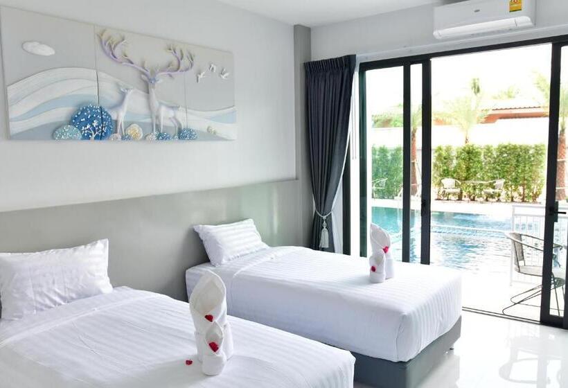 اتاق استاندارد با چشمانداز استخر, Baan Yamoo Ranong