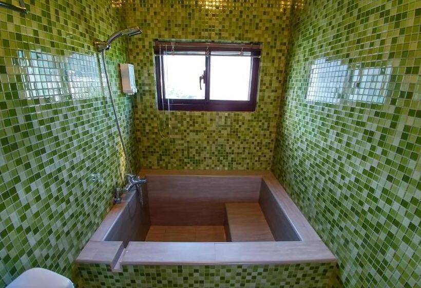 اتاق لوکس, Field Trail Homestay