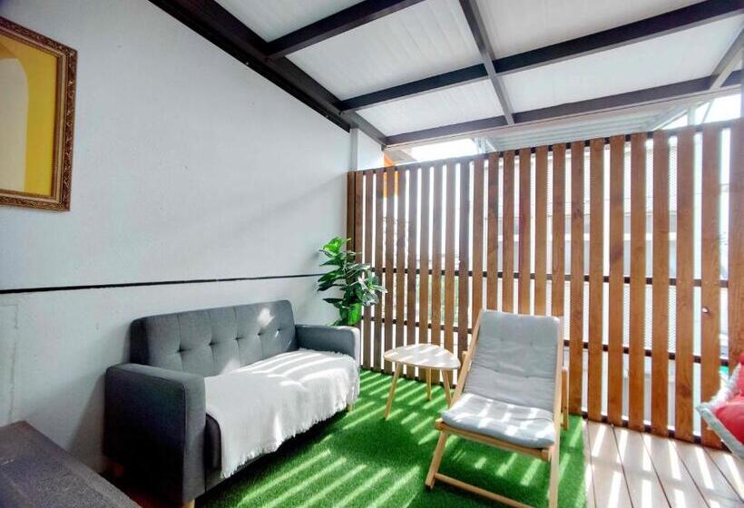 اتاق لوکس, Field Trail Homestay