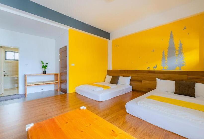 اتاق استاندارد چهار تخته, Field Trail Homestay