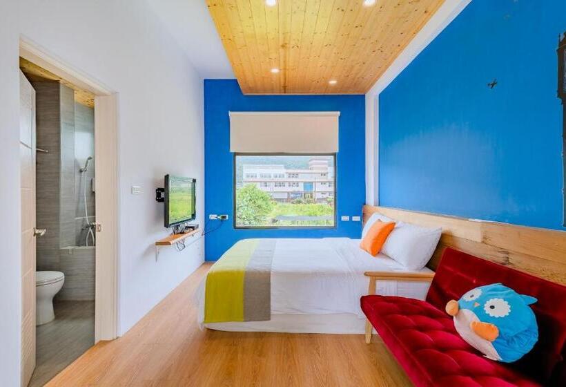 اتاق لوکس با بالکن, Field Trail Homestay