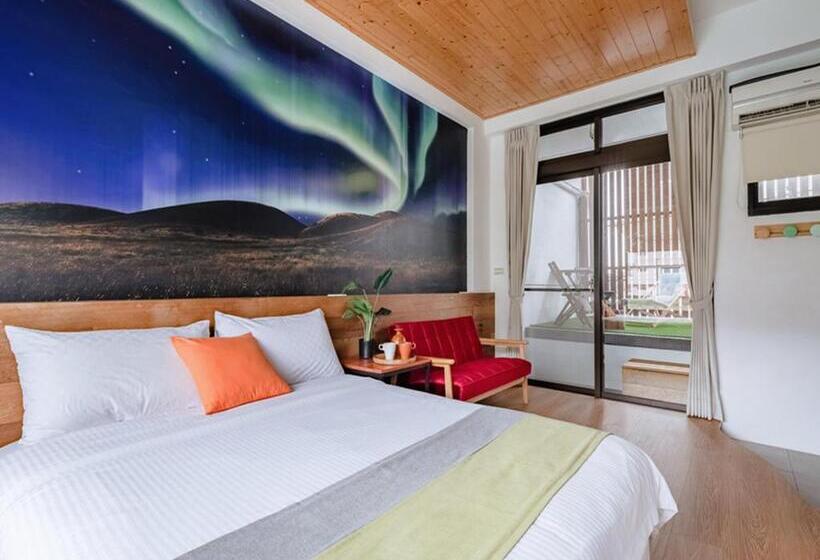 اتاق لوکس با بالکن, Field Trail Homestay