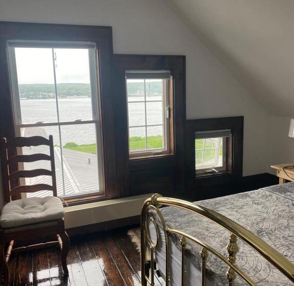 غرفة قياسية سرير كينج, Harbourview Motel And Accommodations