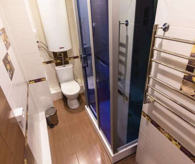 מיטה בחדר משותף, Hostel U City