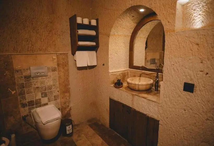 Standard-huone Poreallas, çavuşin Cave House Cappadocia