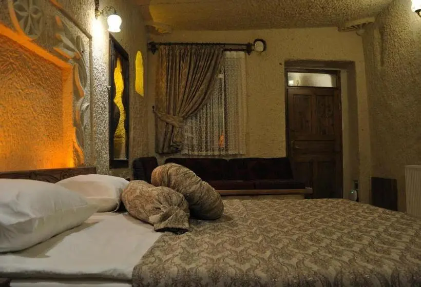 Standard Kolmen Hengen Huone, çavuşin Cave House Cappadocia