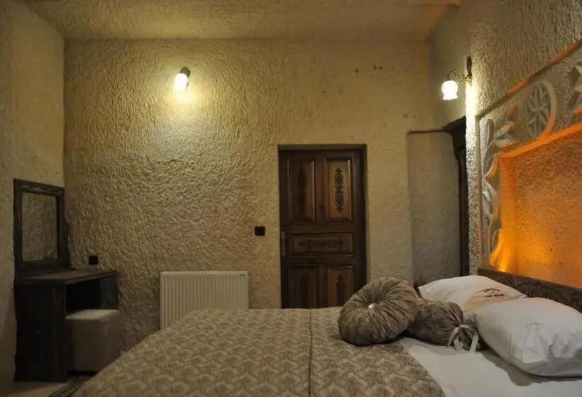 Standard Kolmen Hengen Huone, çavuşin Cave House Cappadocia