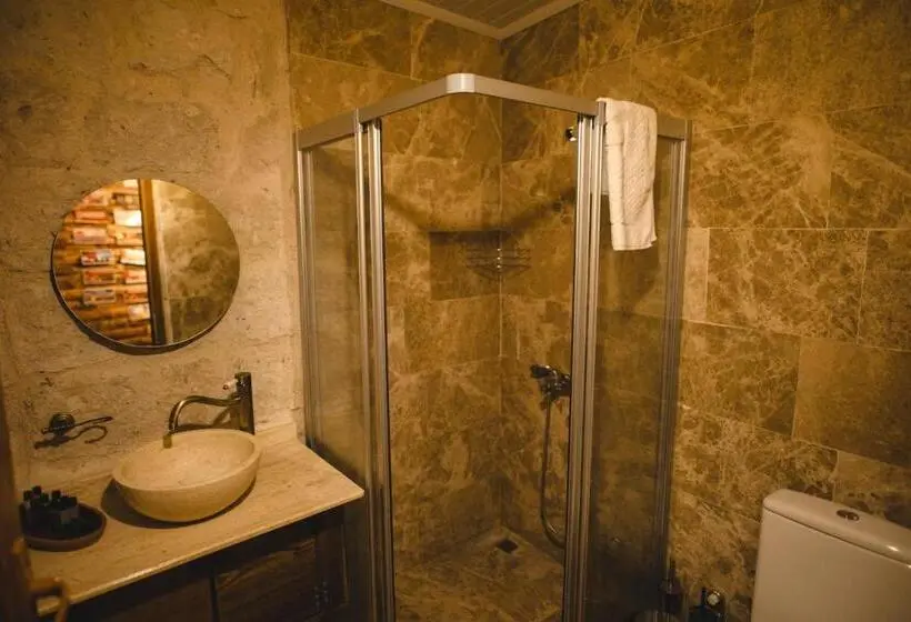 Perhehuone, çavuşin Cave House Cappadocia