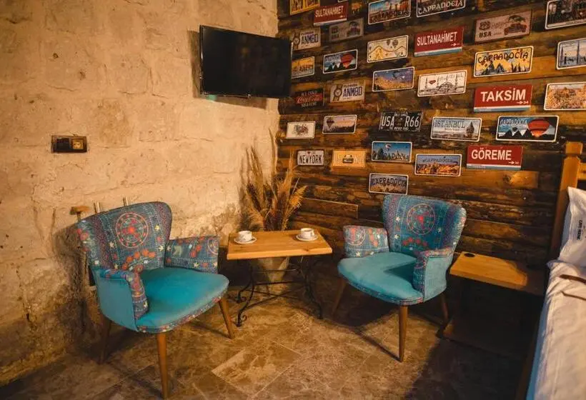 Perhehuone, çavuşin Cave House Cappadocia