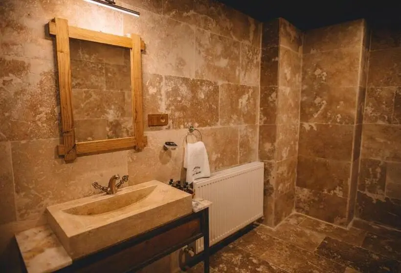 Standard-huone King-vuode, çavuşin Cave House Cappadocia