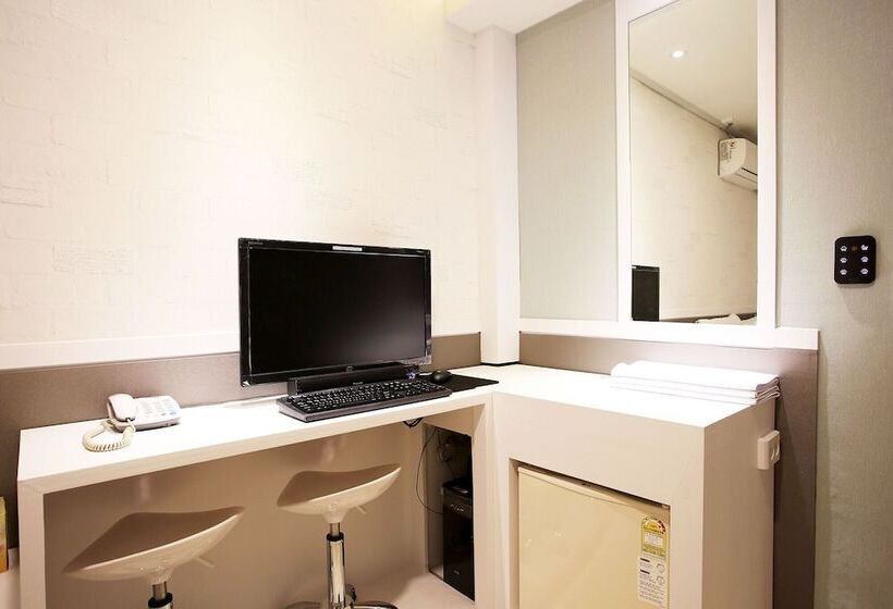 スタンダードルーム, Shine