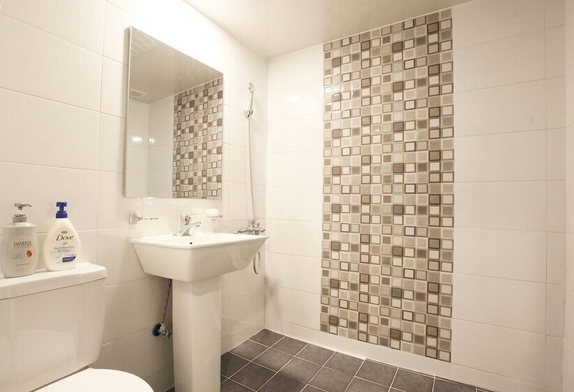 デラックスルーム, Shine