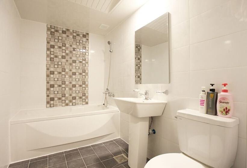 デラックスルーム, Shine