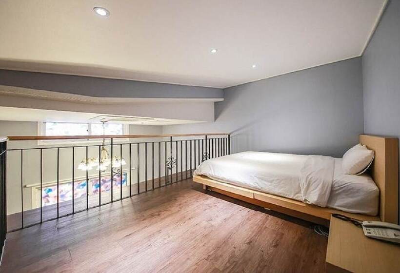 メゾネットスイート, Shine