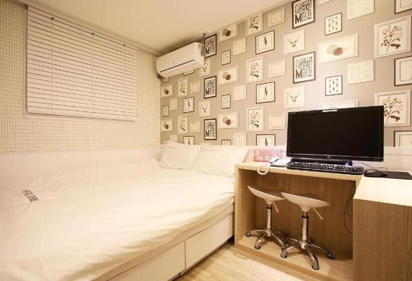 スタンダードルーム, Shine