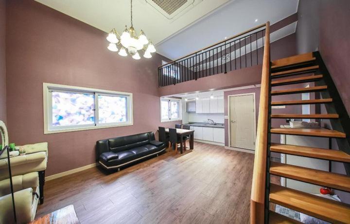 メゾネットスイート, Shine