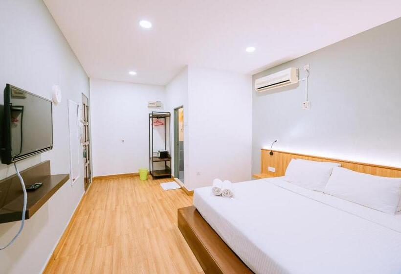 キングサイズベッドのスタンダードルーム, Chill Box Langkawi