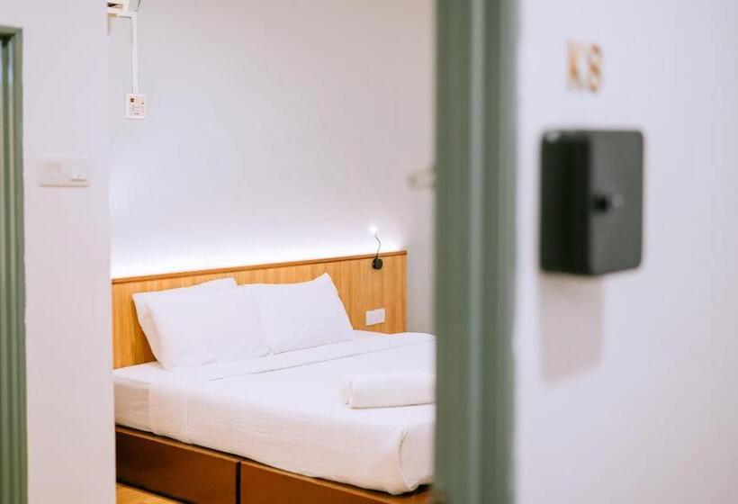 キングサイズベッドのスタンダードルーム, Chill Box Langkawi