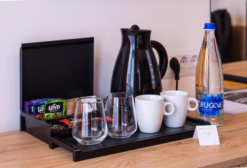 اتاق استاندارد, City Inn