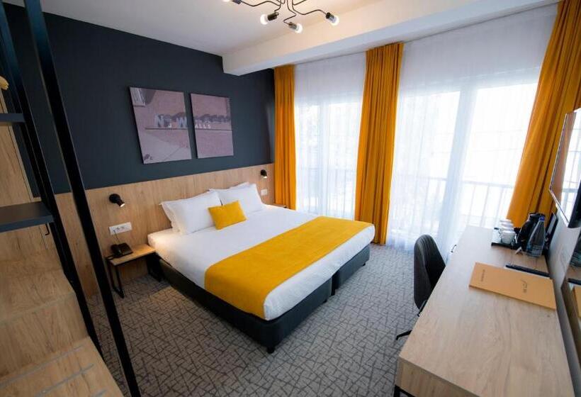 اتاق استاندارد, City Inn