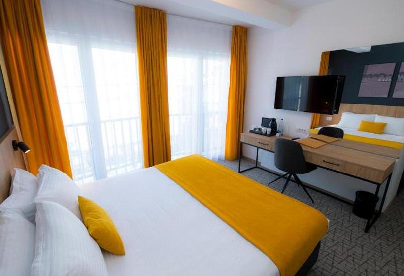 اتاق استاندارد, City Inn
