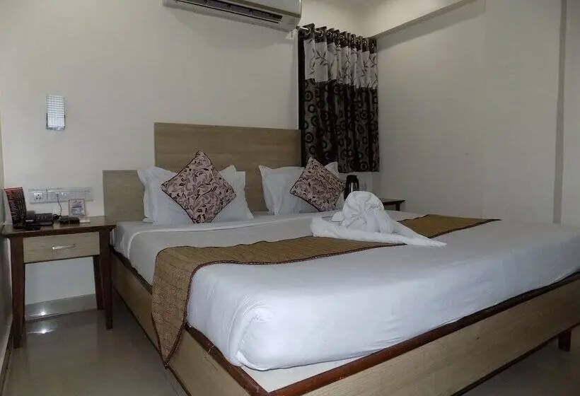 Standard Room, Simran