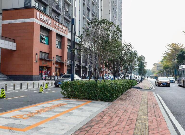 اتاق لوکس با تخت بزرگ, The Yun Hotel Foshan Nanhai