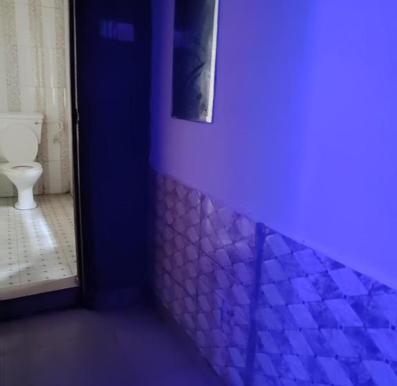 اتاق لوکس, Hollajobi Guest House