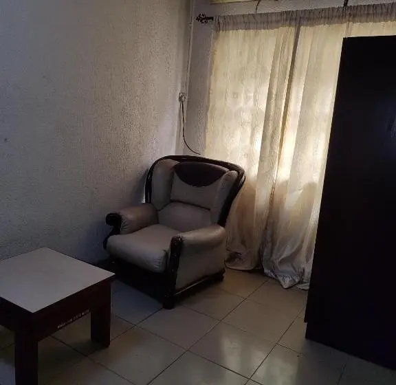 اتاق استاندارد, Hollajobi Guest House