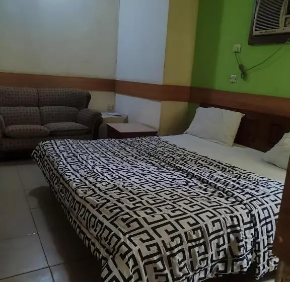 اتاق استاندارد, Hollajobi Guest House