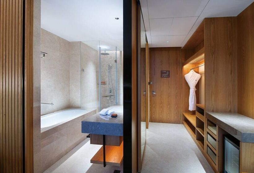 Номер Стандарт Двуспальная Кровать, Crowne Plaza Huzhou By Ihg