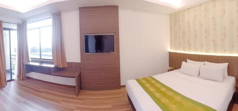 סוויטה אקזקיוטיב, De Greenish Village Langkawi