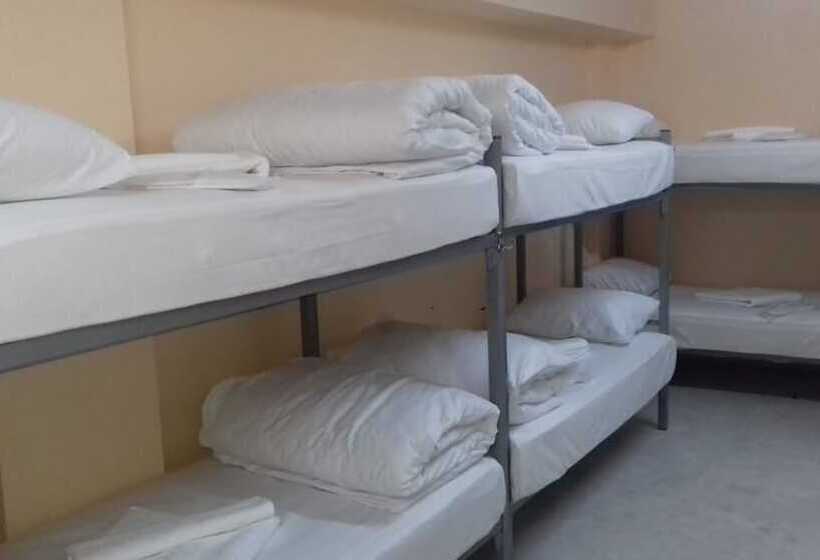 Кровать в Общей Комнате, Karyola Otel   Caters To Men