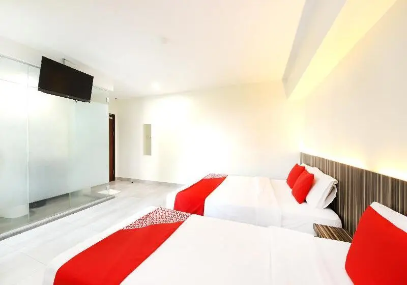デラックストリプルルーム, Oyo 718 Mr J Hotel Wakaf Che Yeh 1