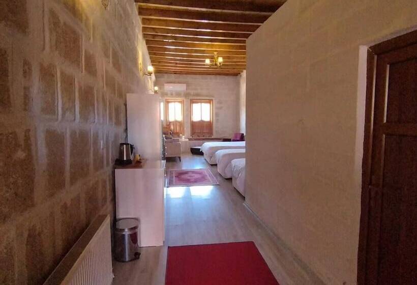 سوییت خانوادگی, Begam Butik Otel