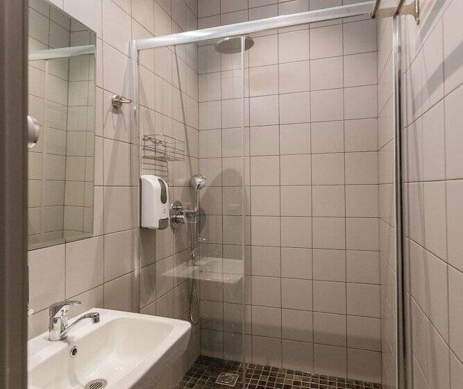 Capsule, Gettsleep Sheremetyevo Airport Terminal Aeroexpress Hostel