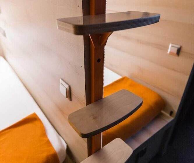 Capsule, Gettsleep Sheremetyevo Airport Terminal Aeroexpress Hostel