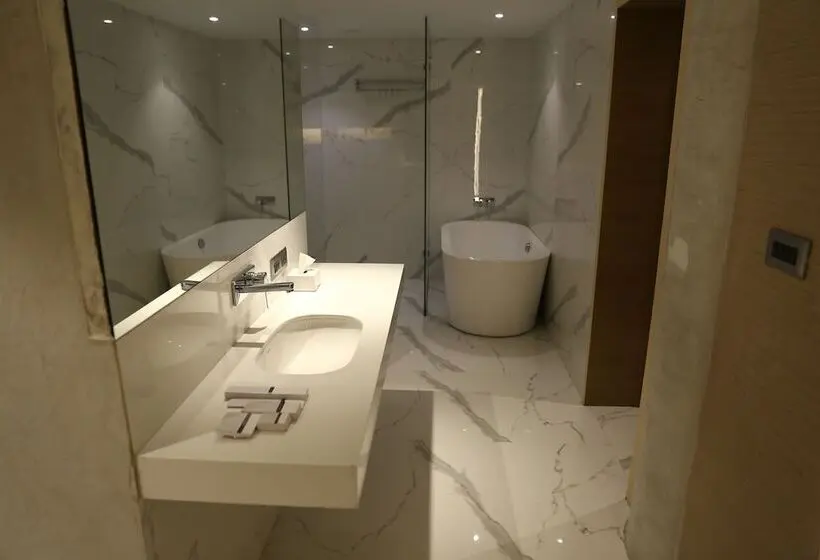 سوییت, Clarks Inn Suites Raipur