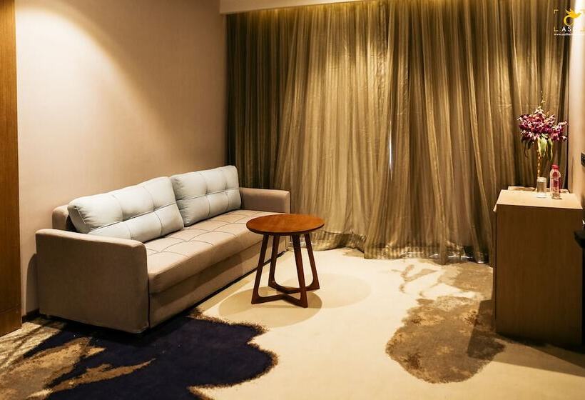 סוויטה, Clarks Inn Suites Raipur