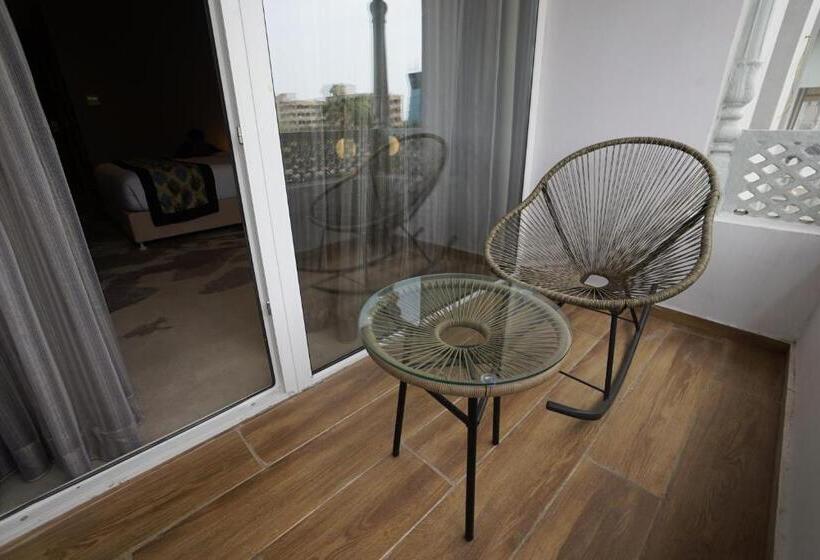 חדר סטנדרט עם מיטת קינג, Clarks Inn Suites Raipur