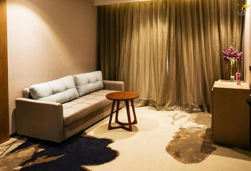 סוויטה, Clarks Inn Suites Raipur