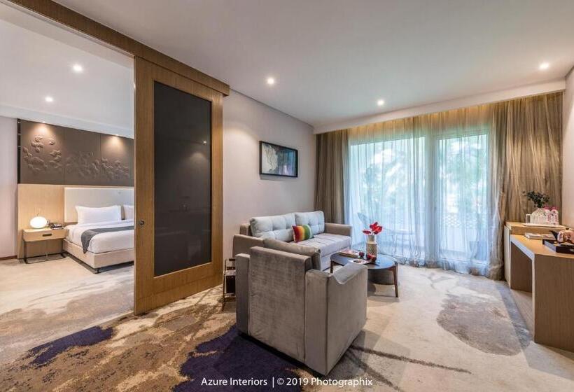 סוויטה, Clarks Inn Suites Raipur