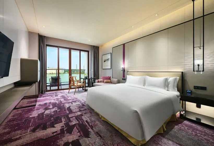 ダブルベッドスタンダードルーム, Crowne Plaza Wuxi Lake View By Ihg