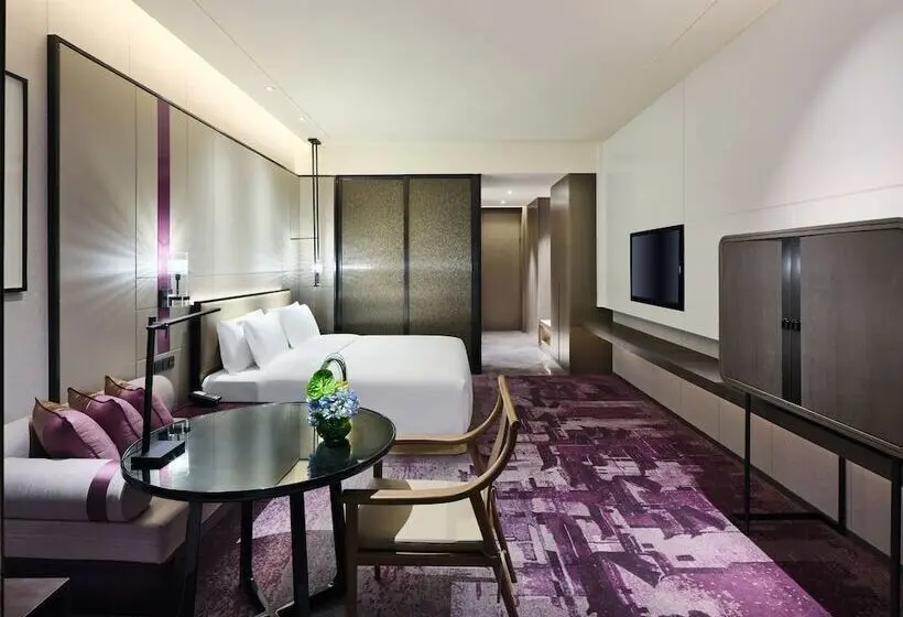 ダブルベッドスタンダードルーム, Crowne Plaza Wuxi Lake View By Ihg