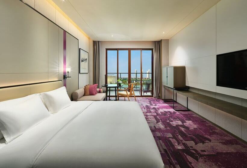 标准间带双人床, Crowne Plaza Wuxi Lake View By Ihg