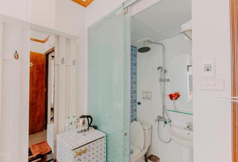 اتاق لوکس, Hanoi Asia