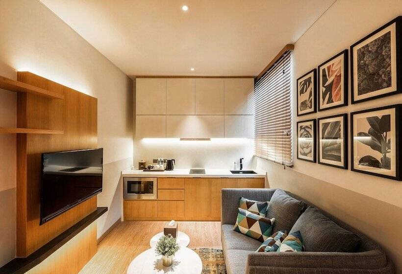 Люкс Premium 2 Спальни, Macalister Hotel Managed By The Ascott Limited
