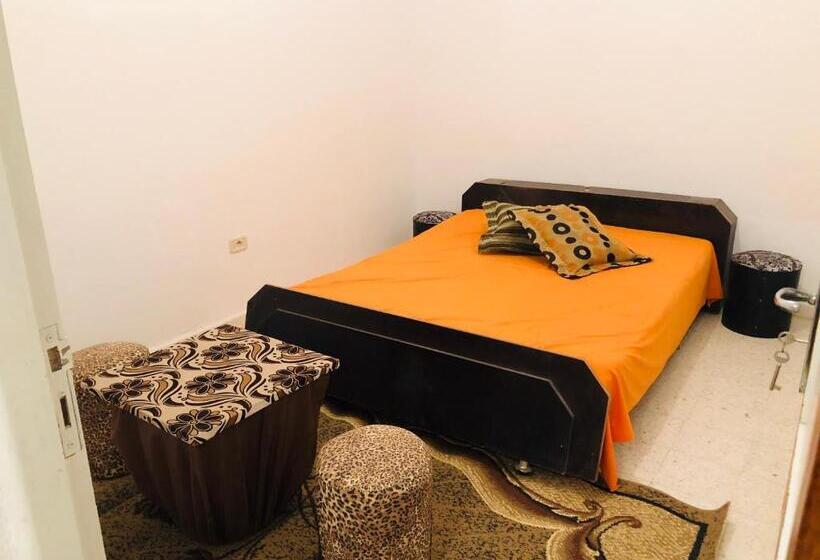 استودیوی استاندارد, Auberge Alferdaous