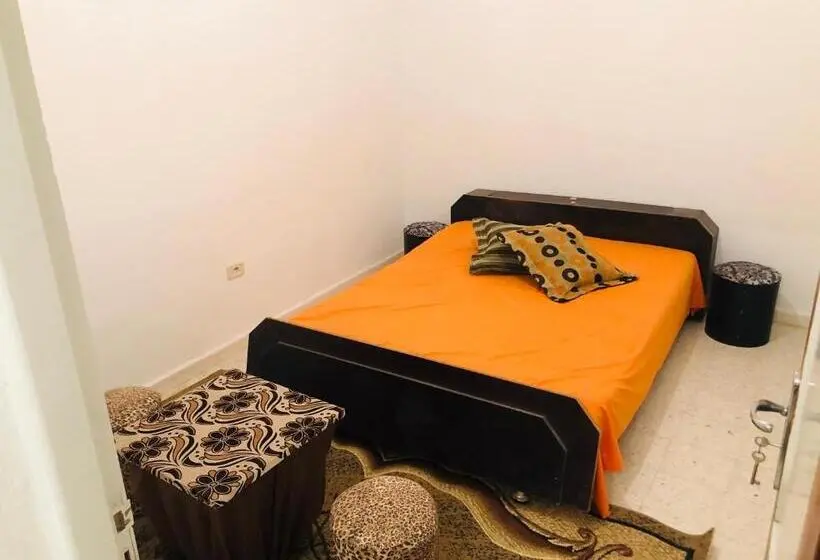 استودیوی استاندارد, Auberge Alferdaous